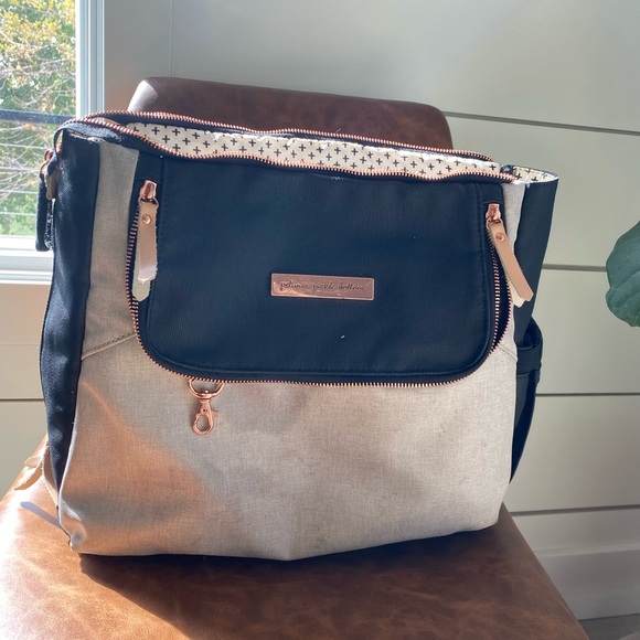 Petunia Pickle Bottom pivot diaper bag - Picture 2 of 9